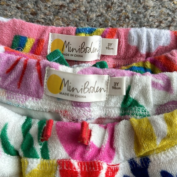 Mini Boden shorts, 3Y - Picture 3 of 3